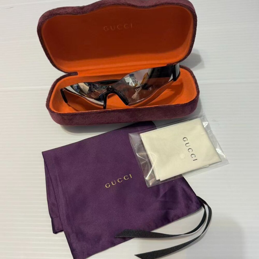 GUCCI GG1651S 004 MASK BLACK SILVER UNISEX SUNGLASSES